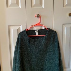 Green h&m sweater
